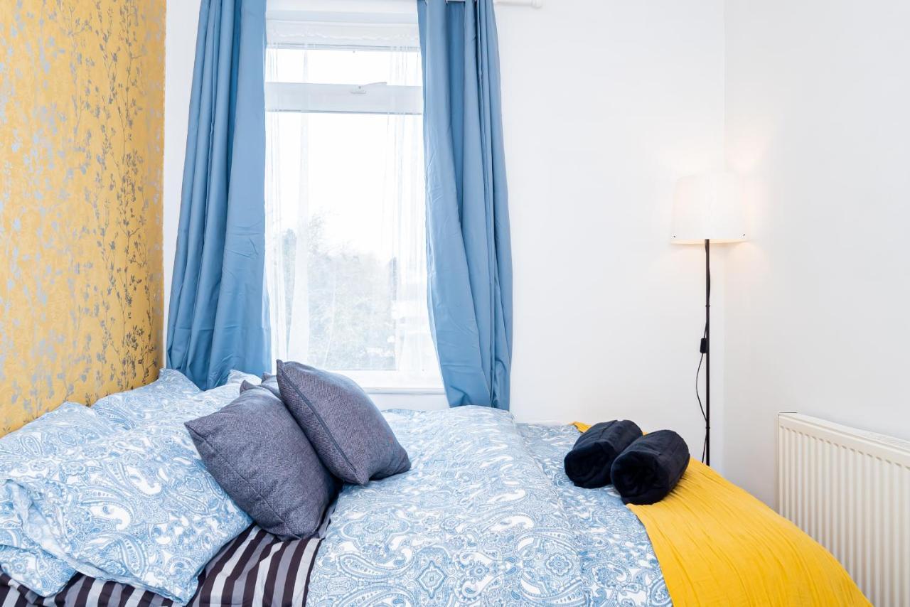 Shirley House 3, Guest House, Self Catering, Self Check In With Smart Locks, Use Of Fully Equipped Kitchen, Close To City Centre, Ideal For Longer Stays, Walking Distance To Bat, 20 Min Drive To Fawley Refinery, Excellent Transport Links 사우샘프턴 외부 사진